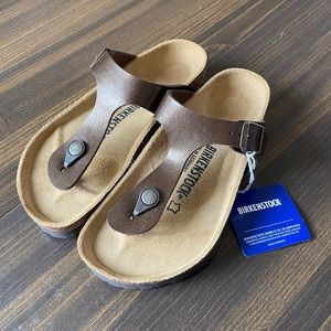 (NEW) Birkenstock’s - Brown